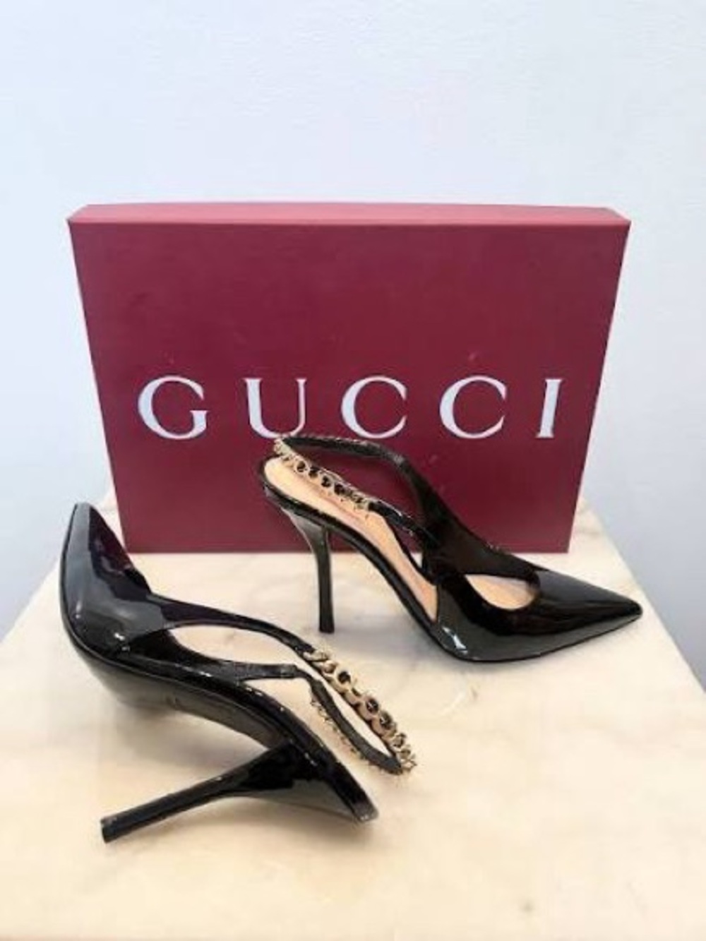 Gucci Signoria Black Patent Leather Slingback Pumps - size 6